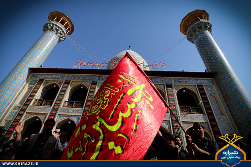 تشیع پیکر شهید مدافع حرم در شیراز