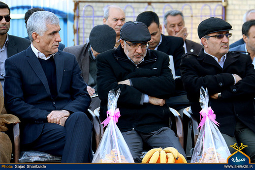 نواختن زنگ انقلاب در شیراز