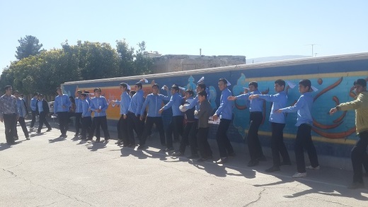 اولین دوره مسابقات دانش آموزی پرتاب موشک کاغذی در فیروزآباد