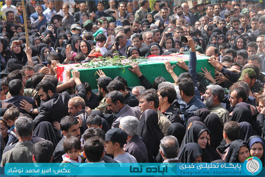 مراسم تدفین اولین شهید مدافع حرم حسین قاسم پور در شهرستان آباده