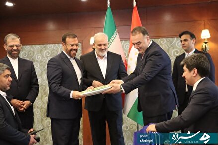  امضای ۵ سند همکاری اقتصادی در اجلاس مشترک