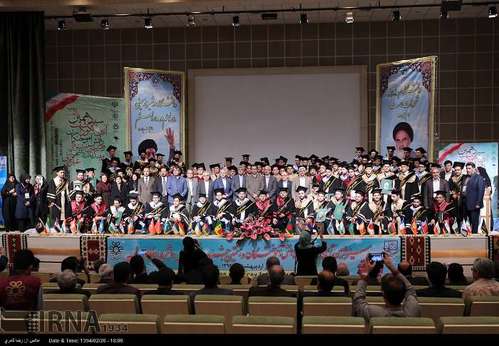 سیزدهمین آیین نکوداشت دانش آموختگان غیر ایرانی در شیراز