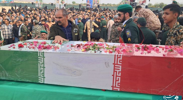 خاکسپاری شهید گمنام در علی‌آباد قیروکارزین