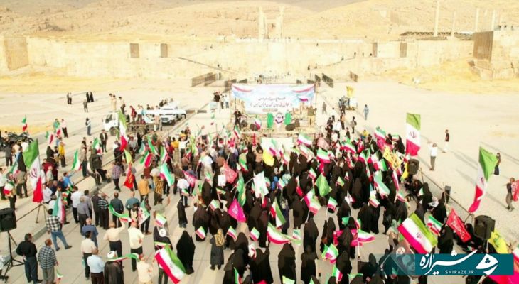 اجتماع بزرگ «جانفدایان تمدن ایران» در تخت جمشید